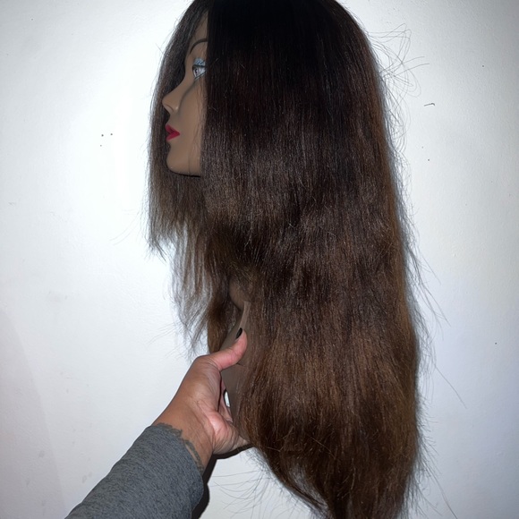 Brazilian authentic lace front wig - Picture 3 of 9